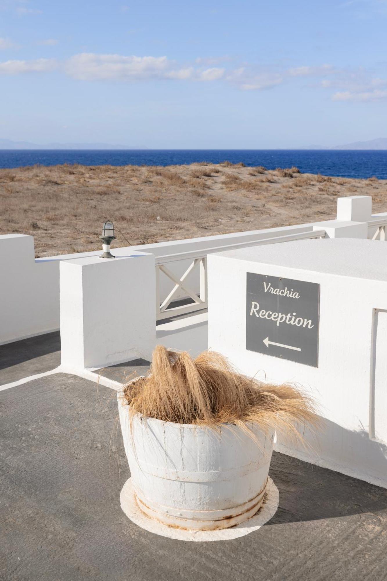Vrachia Studios & Apartments Οία Εξωτερικό φωτογραφία