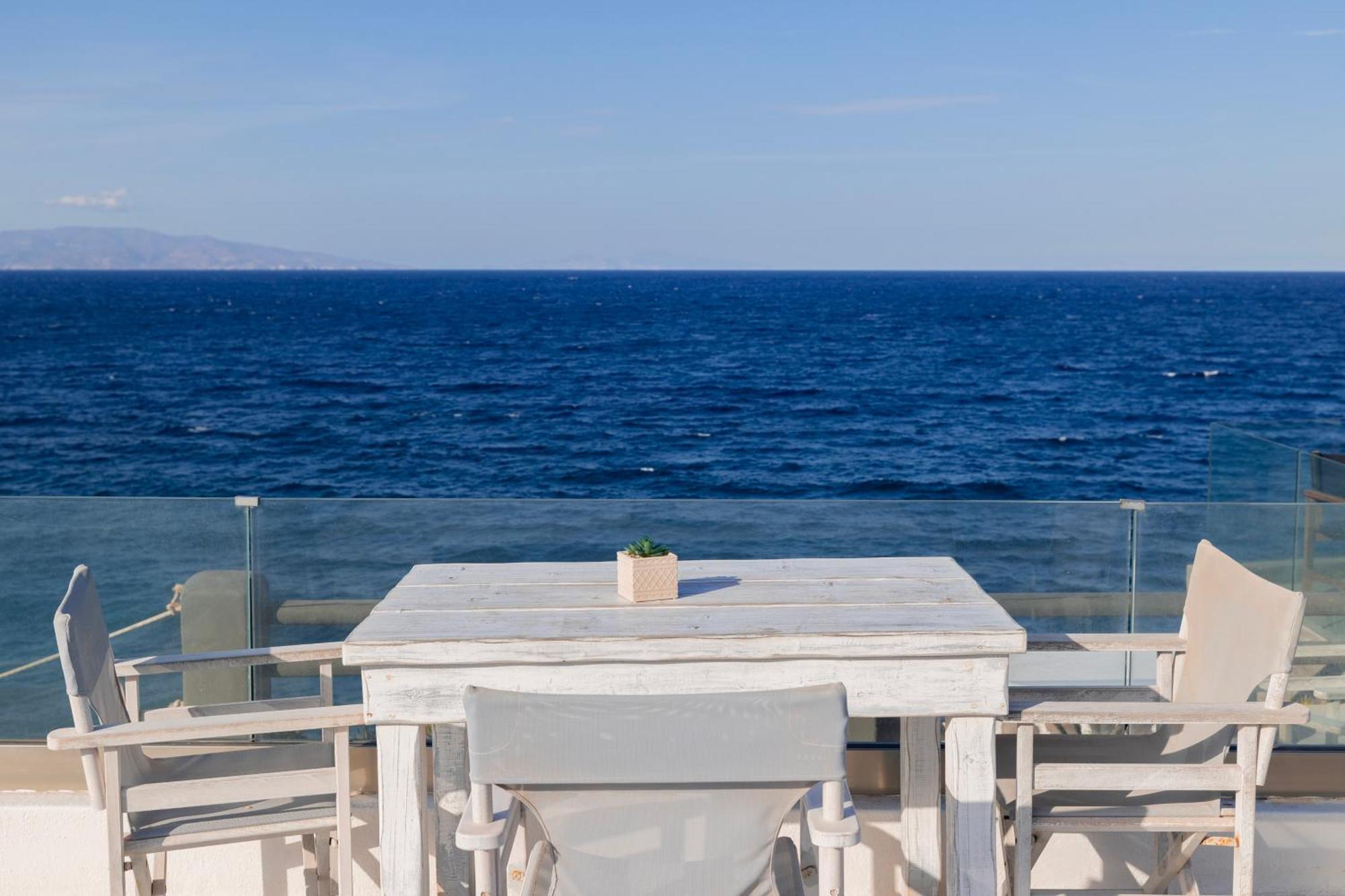 Vrachia Studios & Apartments Οία Εξωτερικό φωτογραφία