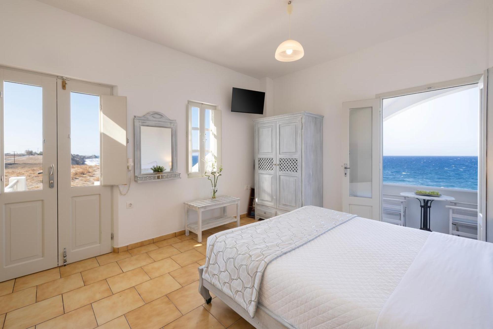 Vrachia Studios & Apartments Οία Εξωτερικό φωτογραφία