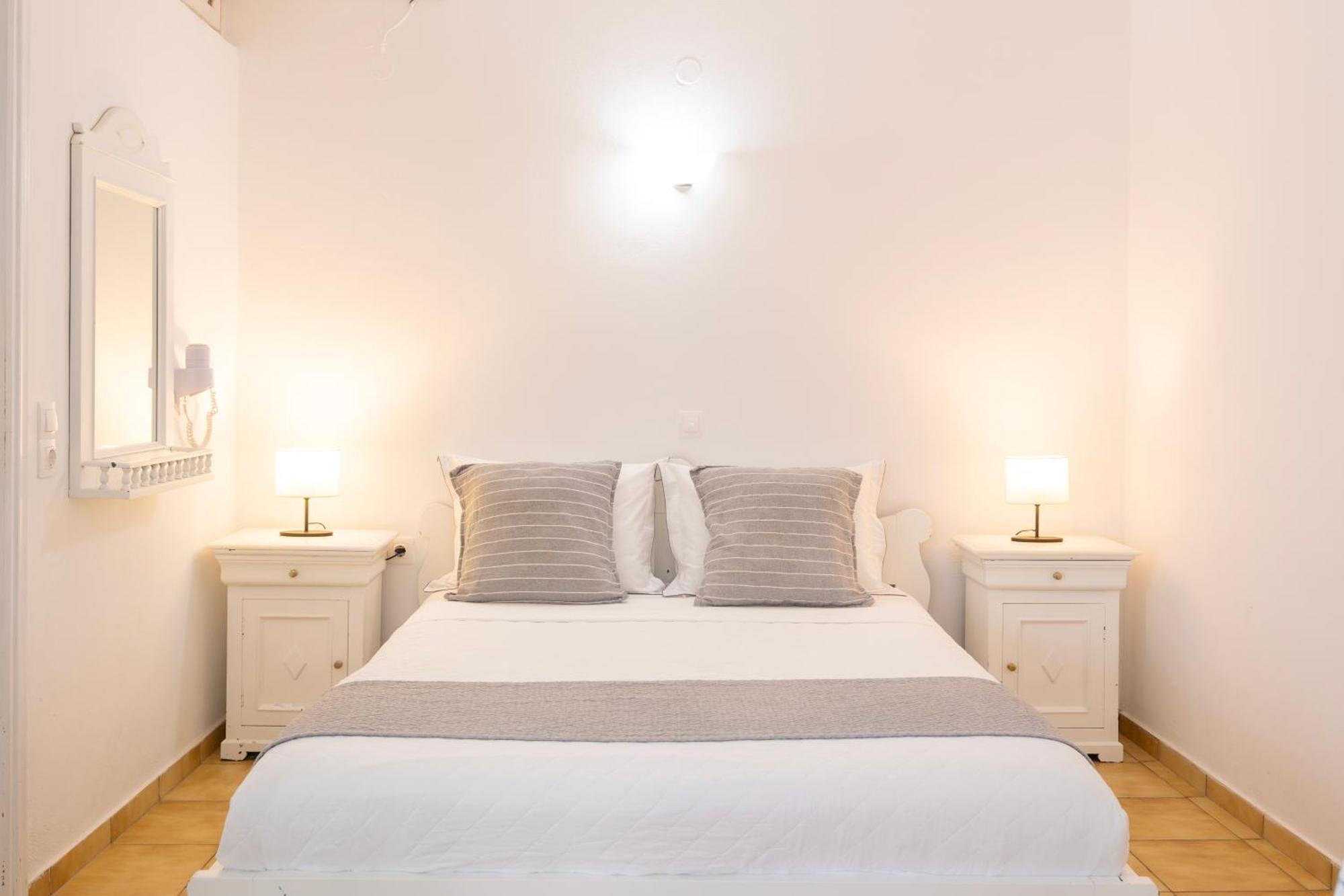 Vrachia Studios & Apartments Οία Εξωτερικό φωτογραφία